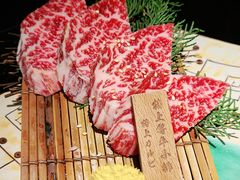 -山川小町·极番烧肉(新地假日广场店)