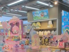 -LuOne凯德晶萃广场(徐家汇路店)