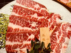 -山川小町·极番烧肉(新地假日广场店)
