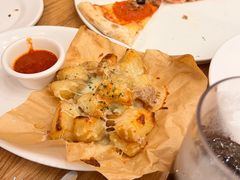 -城市大道红炉披萨烘焙坊