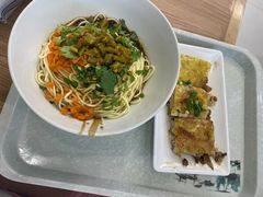 -王拐拐热干面·武汉三鲜豆皮(徐家汇店)