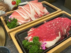 精选猪颈肉-湊湊火锅·茶憩(打浦桥日月光店)