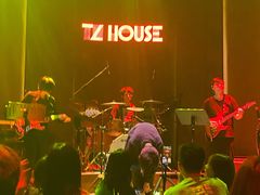 -TZ House音乐现场(来福士中心店)