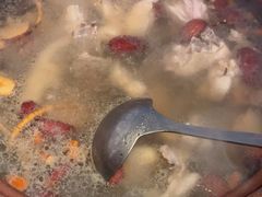 -东记炭炉·海鲜鸡煲(龙华店)