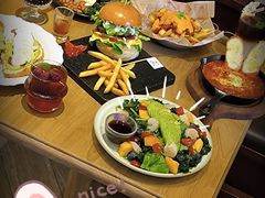 -ZAZA.CAFE.BAR