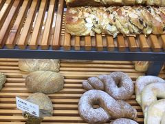 -焙丽拾光(麦凯乐直营店)