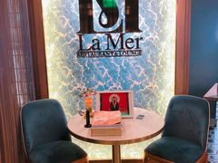 -La Mer Restaurant & Lounge