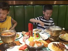 -亚马逊环球美食百汇(新城吾悦广场店)