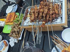 -烤满分·东北烧烤(首经贸店)