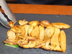 -菌自由丨野生菌火锅特色庭院餐厅(丽江古城店)