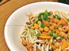 武汉热干面-文叔·湖北名小吃·小龙虾(华强北店)