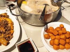 招牌八味豆腐-肥仔文澳门猪骨煲(南京西路店)