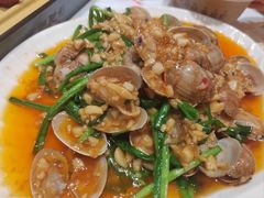 -肥肥虾庄·金牌油焖大虾(汉口城市广场店)