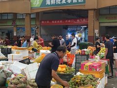 -三亚新鸿港水果一级批发市场
