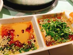-花田煮鲜牛肉火锅(钟楼众汇店)