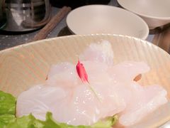 -老牌坊云南鱼豆花火锅(哈西万达店)