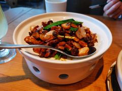橄榄油烩三种菇-马仕玖煲·融合菜·酥不腻烤鸭(人大店)