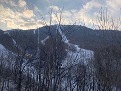 -亚布力新体委滑雪场
