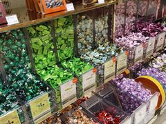 -VENCHI 闻绮(北京国贸商城店)