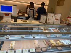 面包甜点陈列柜-奈诺甜品·生日蛋糕·下午茶(古城店)