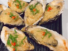 蒜蓉烤生蚝-夜半不二海鲜炭烤(文汇巷店)