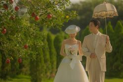 -喜爱高定婚纱摄影