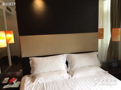 桔子酒店(新街口店)-桔子酒店(南京新街口张府园地铁站店)