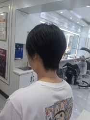 -镁连社·美联社