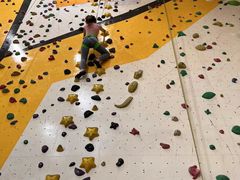 -问山MountQuest攀岩馆