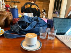 -Be Lived Cafe比例咖啡(摩天轮店)