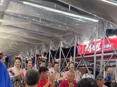 -刘姐啤酒鱼民族演艺餐厅(西街总店)