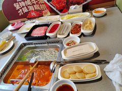 -海底捞火锅(新松江路生日主题店)