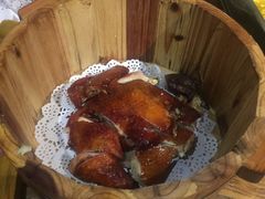 -胡桃里音乐餐厅(陶溪川店)(川湘赣菜·世界百大酒庄直供红酒·音乐表演)