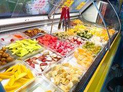 自助取餐区-老炳·七丛松甘草水果