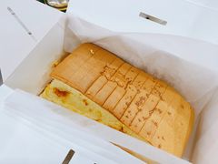 流心咸蛋黄蛋糕-汤姆大师傅鲜香牛肉饼(深圳保利文化广场店)