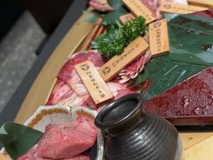 -铭牛烧肉·和牛海鲜自助(高新月牙湖店)