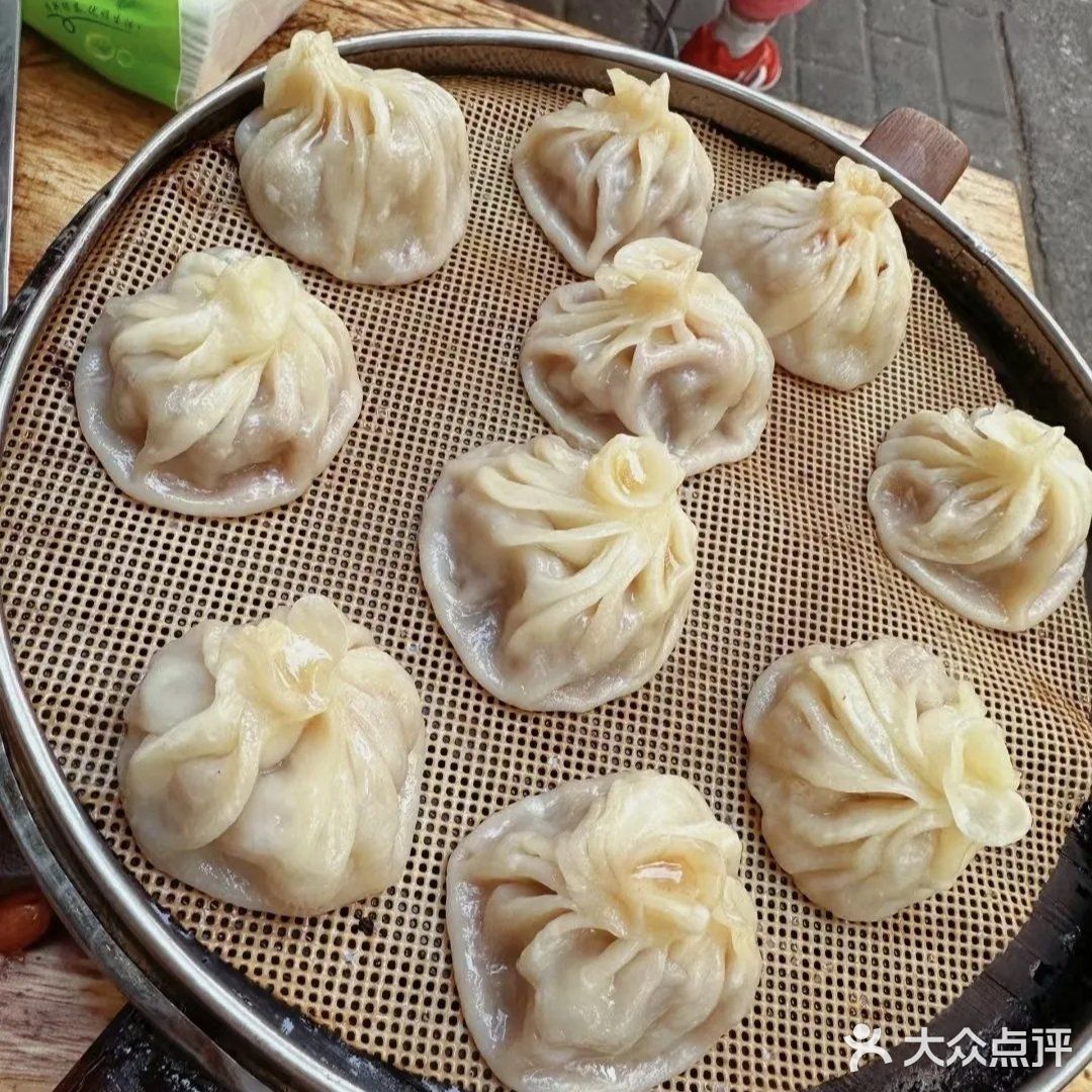 郑州这家超绝的烧烤小店，真的每次都能震惊我