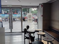 -喜茶(东莞雍华庭店)