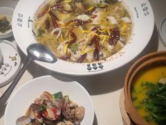 -渔语鱼酸菜鱼新川菜(来福士店)