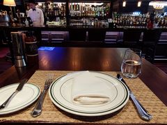 餐具摆设-Wolfgang’s Steakhouse 沃夫冈牛排馆(上海白玉兰广场店)
