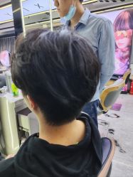 点击看大图 -藤野造型烫发染发