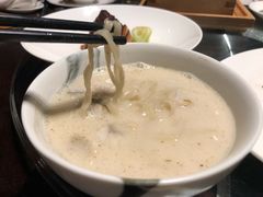 黄鱼煨面-杭州西子湖四季酒店·金沙厅