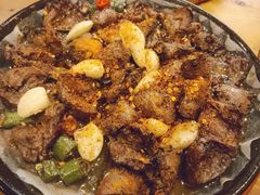 -老东镇啤酒屋海鲜加工·蒸汽海鲜·海鲜烧烤(台东店)