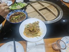 -东北农家院·铁锅炖(莘庄店)