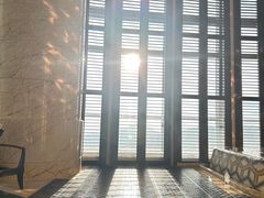 -珠海瑞吉酒店游泳池