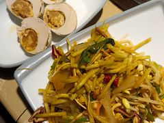 -万里闯关东铁锅炖菜馆(高新旗舰店)