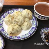 包子粥卤蛋 咸菜 一路走过去齐了