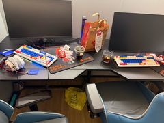 -网鱼电竞酒店(深圳福田石厦地铁站店)