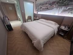-维也纳酒店(广州白云国际机场航站楼店)