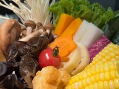 -湊湊火锅·茶憩(杭州湖滨银泰in77店)